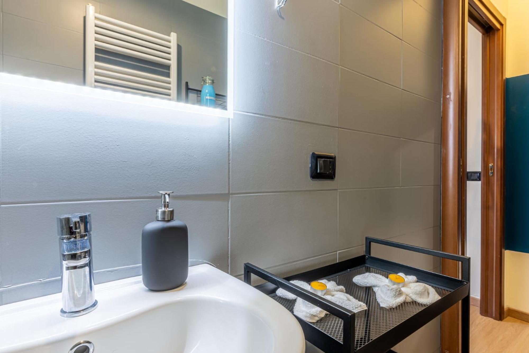 Ferienwohnung Certosa Charme 10 Minuti Da San Siro E Rho Fiera Mailand Exterior foto